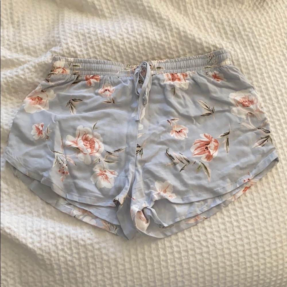 kendall and kylie floral shorts